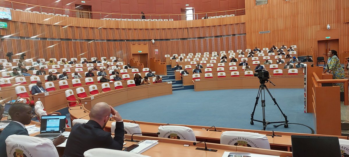 FAO Afrique centrale (@faoafriquecent) on Twitter photo @AissaMadoultaibou, chargée de nutrition <a href="/FAO/">Food and Agriculture Organization</a> & Objectifs de la formation.
➡️ Inter sectorialite de la question d'alimentation,
➡️ Compréhension renforcée de la question
➡️ Création des plateformes
➡️ Renforcement du réseau des alliances parlementaires en Afrique Centrale. @AissaMadoultaibou, chargée de nutrition <a href="/FAO/">Food and Agriculture Organization</a> & Objectifs de la formation.
➡️ Inter sectorialite de la question d'alimentation,
➡️ Compréhension renforcée de la question
➡️ Création des plateformes
➡️ Renforcement du réseau des alliances parlementaires en Afrique Centrale.