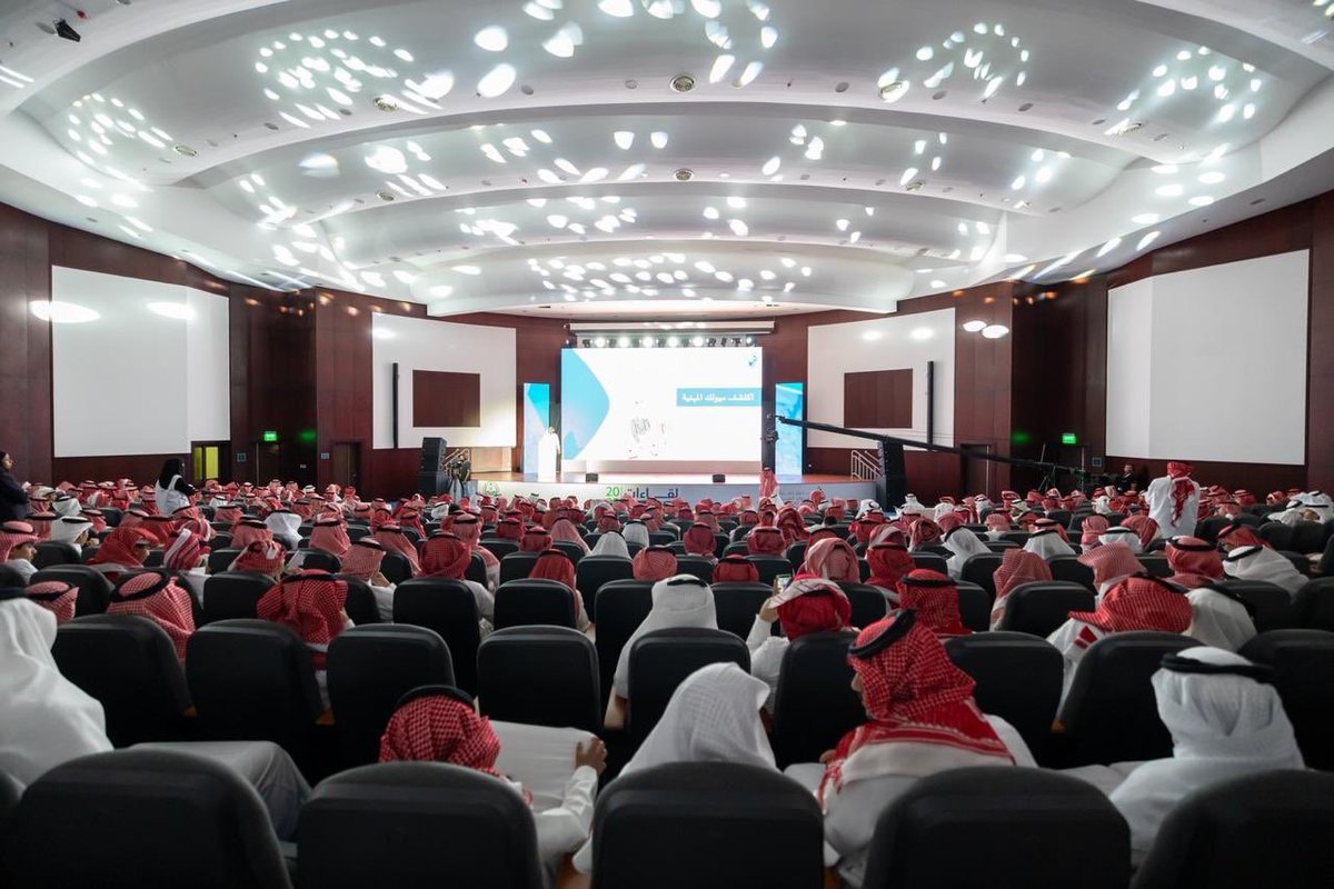 taljawini's tweet photo. سعدنا بمشاركة وتفاعل زوار #لقاءات_الحدود_الشمالية من رواد الأعمال والموظفين والطلاب والباحثين عن عمل؛ والذي اختتمت أعماله اليوم بمشاركة متميزة ومشكورة من الجهات الحكومية والخاصة والمهتمين بسوق العمل؛ متطلعين لأن يحقق اللقاء أهدافه في دعم الجهود الوطنية وخدمة أبناء وبنات الوطن 🇸🇦. https://t.co/2HjErbmgna