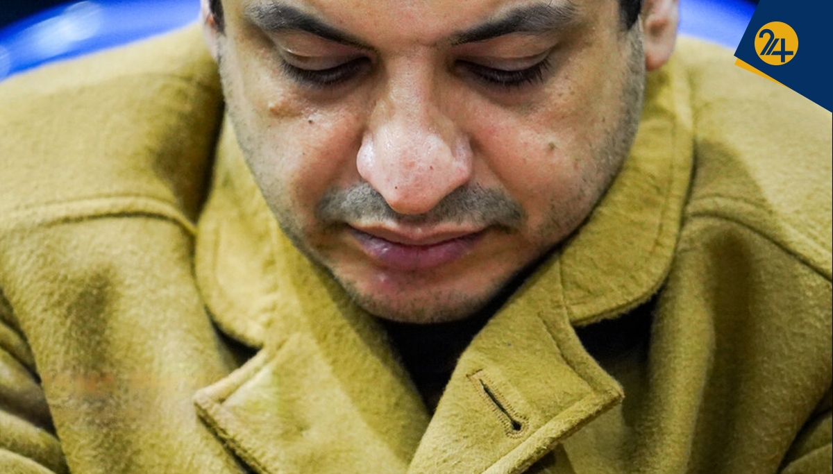 برای رئیس فرقه ضاله #مصاف  "ابلاغ یا عدم ابلاغ قانون حجاب ، مذاکره مسقیم یا غیرمستقیم و حتی توافق و یا عدم توافق با آمریکا" پشیزی اهمیت ندارد.

اصل ماجرا: زیست #رائفی_پور در فضای تشنج و درگیری احزاب و تفکرات داخل کشور، جریان دارد.