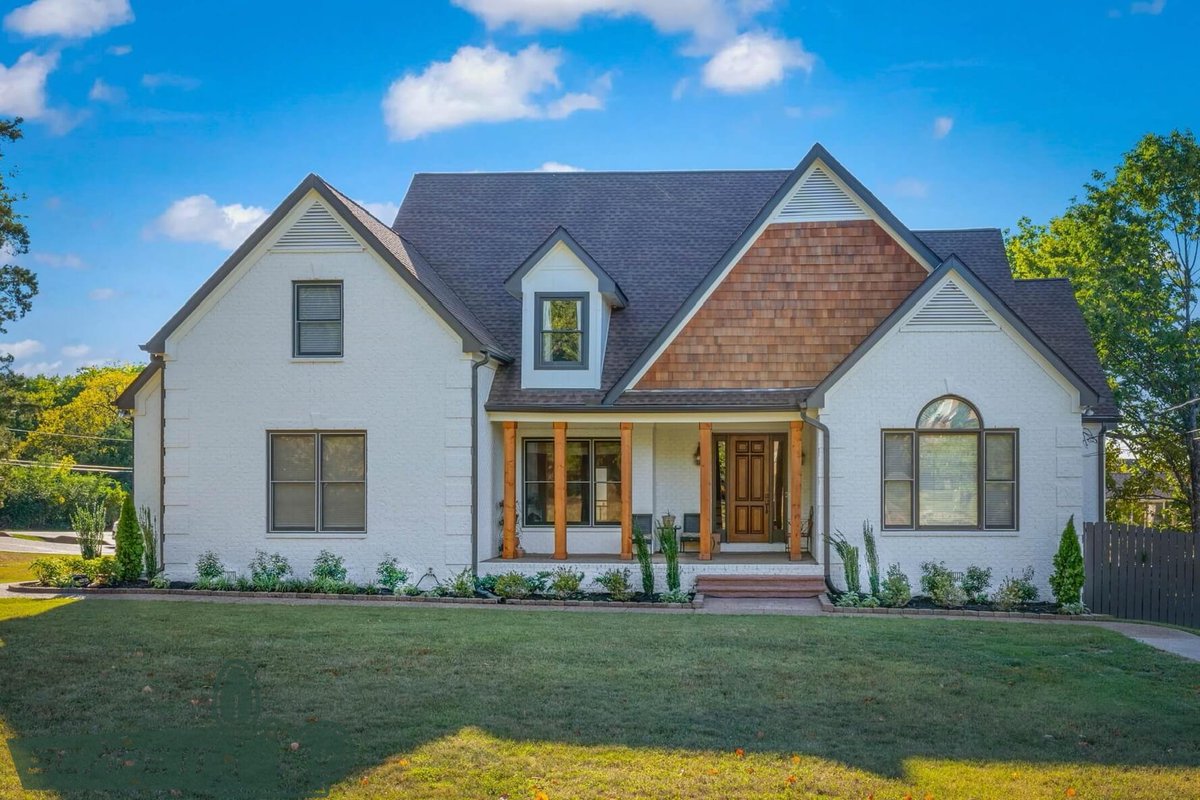 goscapeit's tweet photo. Looking for dependable professionals with design expertise and a great attitude? That’s us. Contact Scape It for reliable, professional landscape solutions.

📞 615-946-2290 | 💻 https://t.co/T2q0SLa9SM

#TrustedLandscapers #LocalBusiness #ScapeItPros https://t.co/n1gskVf24D