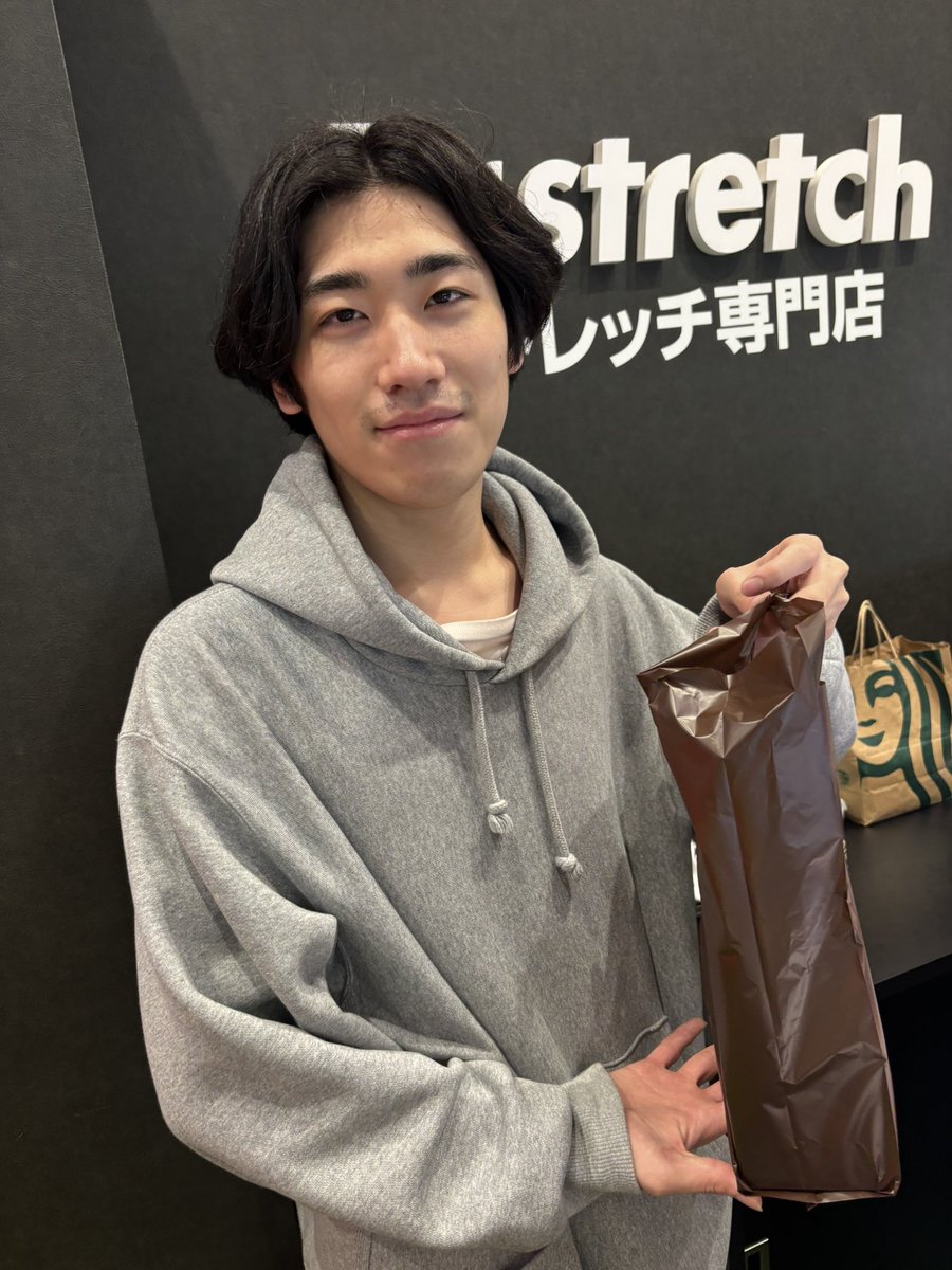 Ds_1yuta5's tweet photo. お疲れ様です！

あべのHoopから
エレナちゃん💃（@ds_hoop_erena ）
文ちゃん👱‍♀️（@hoop_ayamizawa ）
光👨（＠icchi125 ）
3姉弟が今日リクルーター試験行ってます✨

頑張ってる姿が1番力になります😚
頑張れーー‼️

あと夕方に戸塚モディの三隅T
もりのみやの魚見Tが来てくれました❗️

#あべのhoop https://t.co/MinVRnz4dy