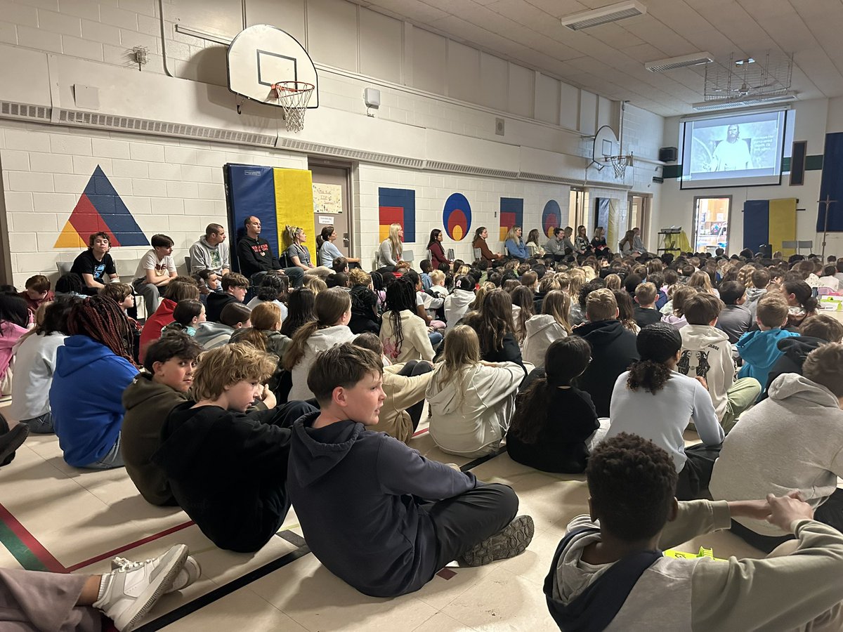 Scott Phelan💯 (@scottocsb) on Twitter photo So wonderful to attend <a href="/StPhilipOCSB/">St. Philip School</a> Easter liturgy yesterday!!! 🙏 <a href="/OttCatholicSB/">Ottawa Catholic School Board</a> So wonderful to attend <a href="/StPhilipOCSB/">St. Philip School</a> Easter liturgy yesterday!!! 🙏 <a href="/OttCatholicSB/">Ottawa Catholic School Board</a>