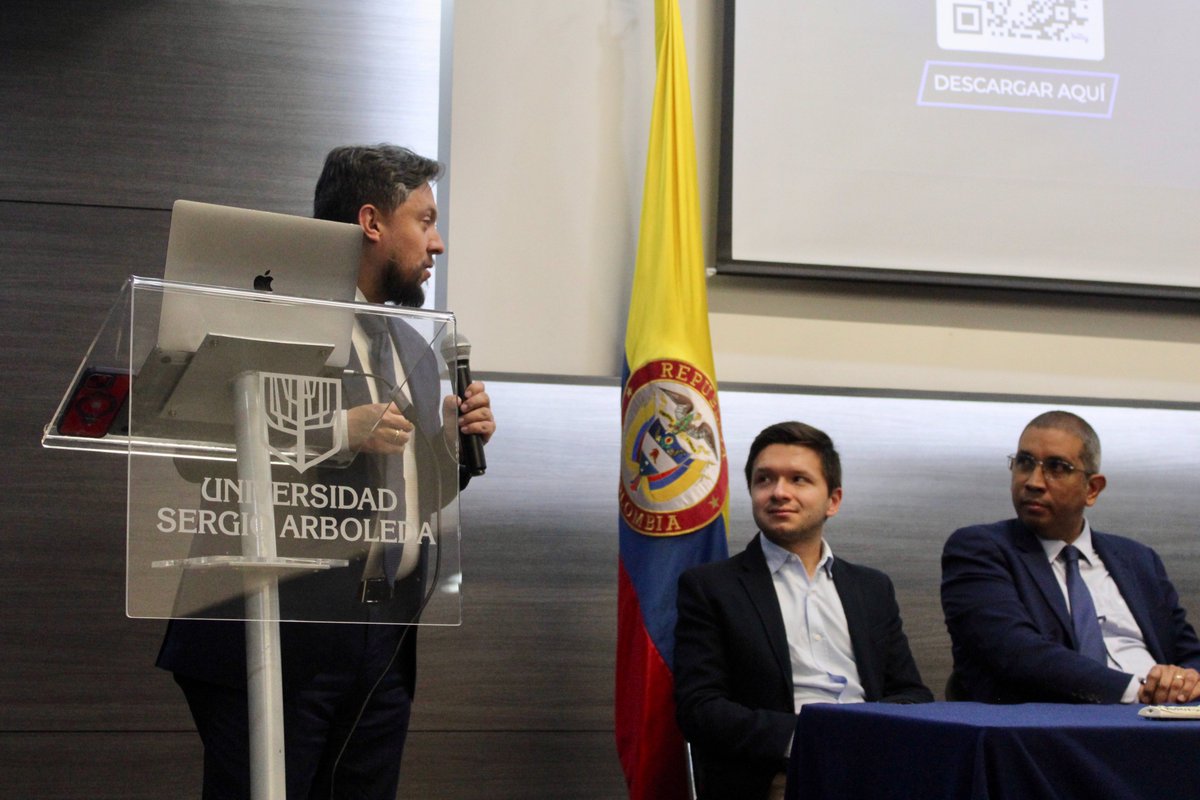 🛡️#DejandoHuella Gracias a invitación de Cámara Colombiana de Informática y Telecomunicaciones (<a href="/CCIT_/">CCIT</a> <a href="/tictac_ccit/">TicTac</a>) Se dio inicio a la #GiraDeSocialización del documento "Estado de la #Ciberseguridad e #InteligenciaArtificial en Colombia"

📘 Documento disponible para descarga