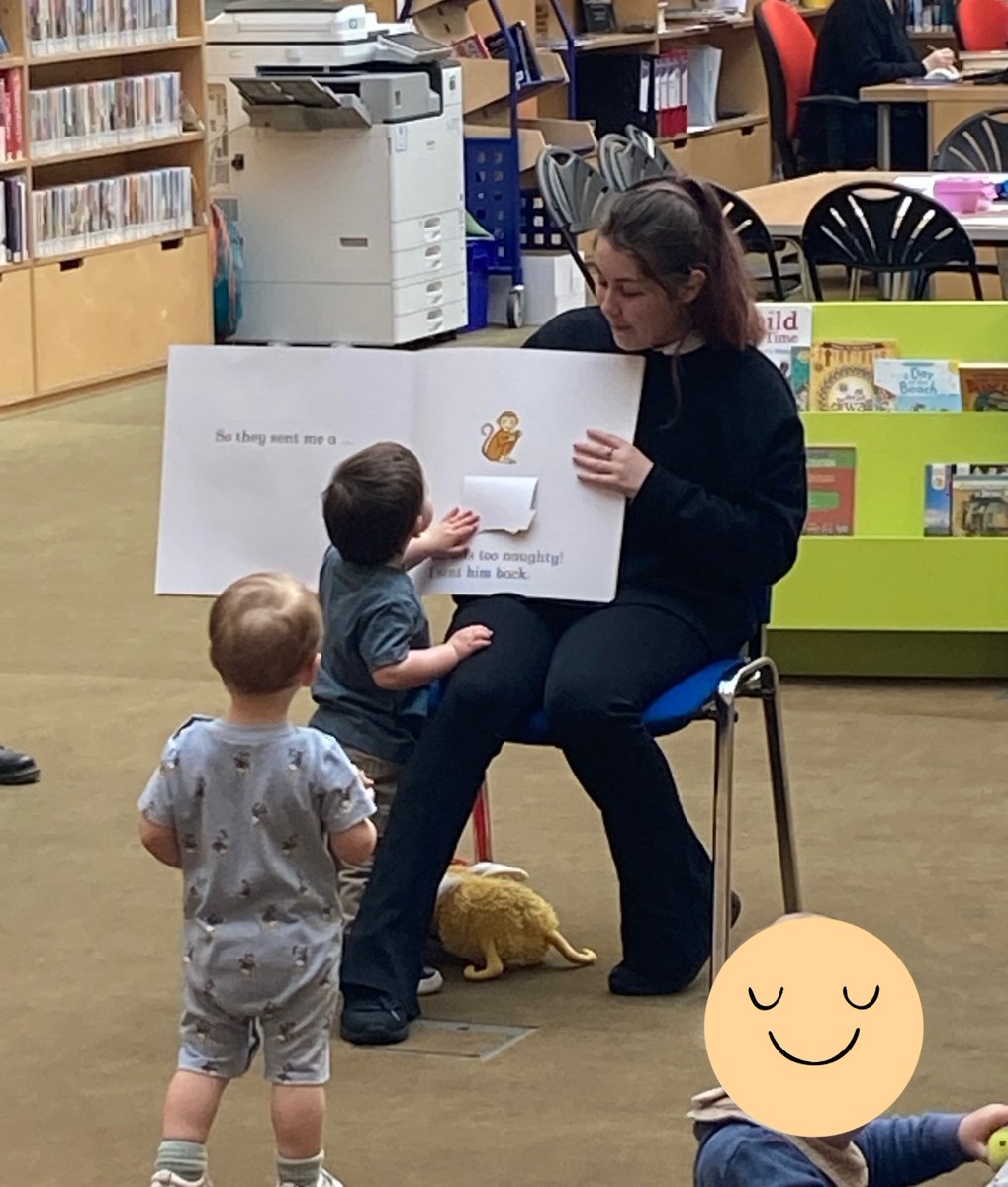 Nice to be back at Bookbug today after the holidays 😁 #AlloaLibrary <a href="/Lornshill/">Lornshill Academy</a> #LornshillReads <a href="/scottishbktrust/">Scottish Book Trust</a> #ReadingSchoolsLornshill