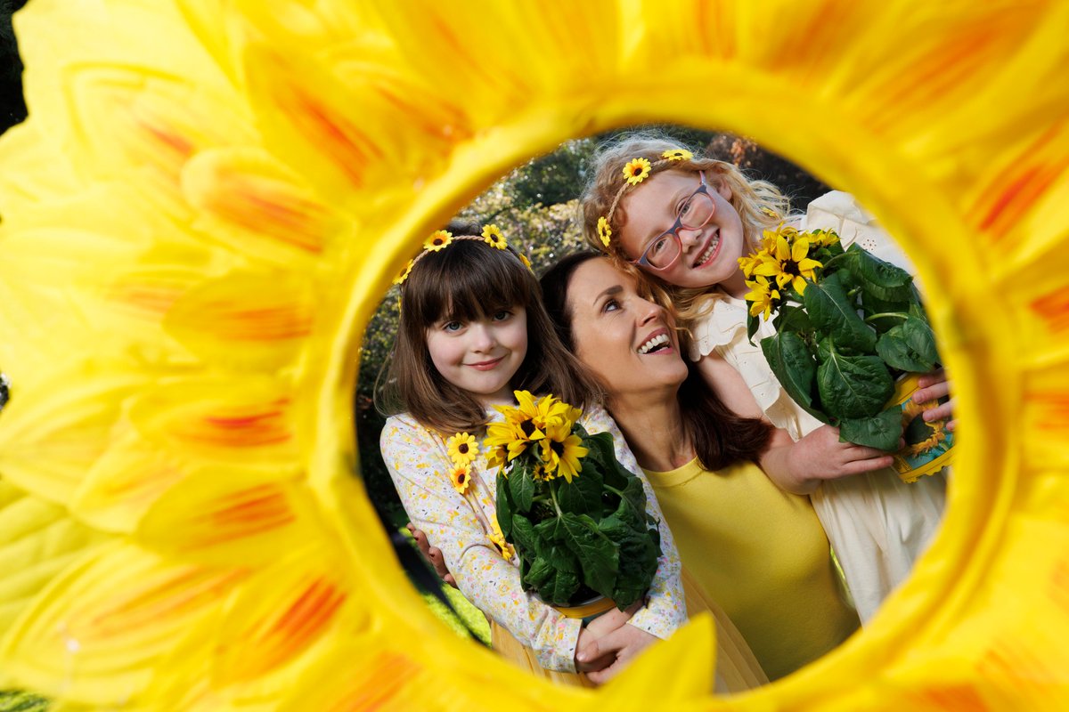 Together For Hospice (@togetherhospice) on Twitter photo Calling all teachers! We're asking you to support your local hospice this June by hosting a #SunflowerFunDay in your school! Huge thanks to the wonderful <a href="/MaiaDunphy/">Maïa Dunphy</a> who launched the first fun day of 2025 🌻
Register now at sunflowerdays.ie Calling all teachers! We're asking you to support your local hospice this June by hosting a #SunflowerFunDay in your school! Huge thanks to the wonderful <a href="/MaiaDunphy/">Maïa Dunphy</a> who launched the first fun day of 2025 🌻
Register now at sunflowerdays.ie