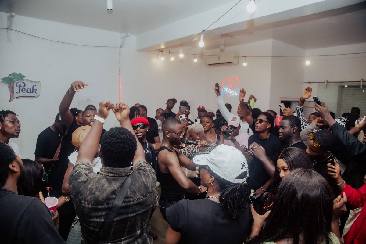 Oladapoofficial's tweet photo. The Most Gang, thank you all so much for coming out to show the nonbelievers what this GANG is all about! 
Prior to all this, we’ve always chosen to humble but no more!! 
THAT TIME HAS PASSED‼️ WE ARE BOLDER NOW‼️

📸 @KKorads https://t.co/2wyiuznQxC