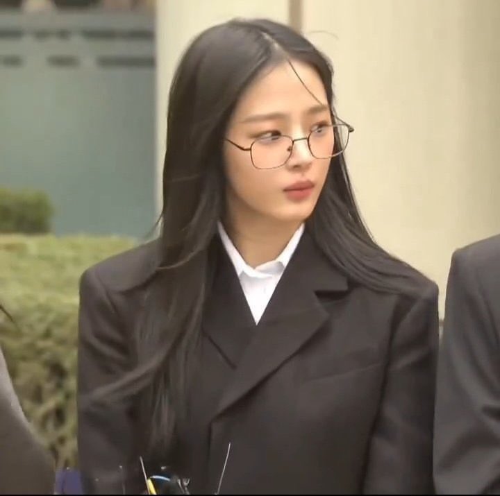 blurrcord's tweet image. 