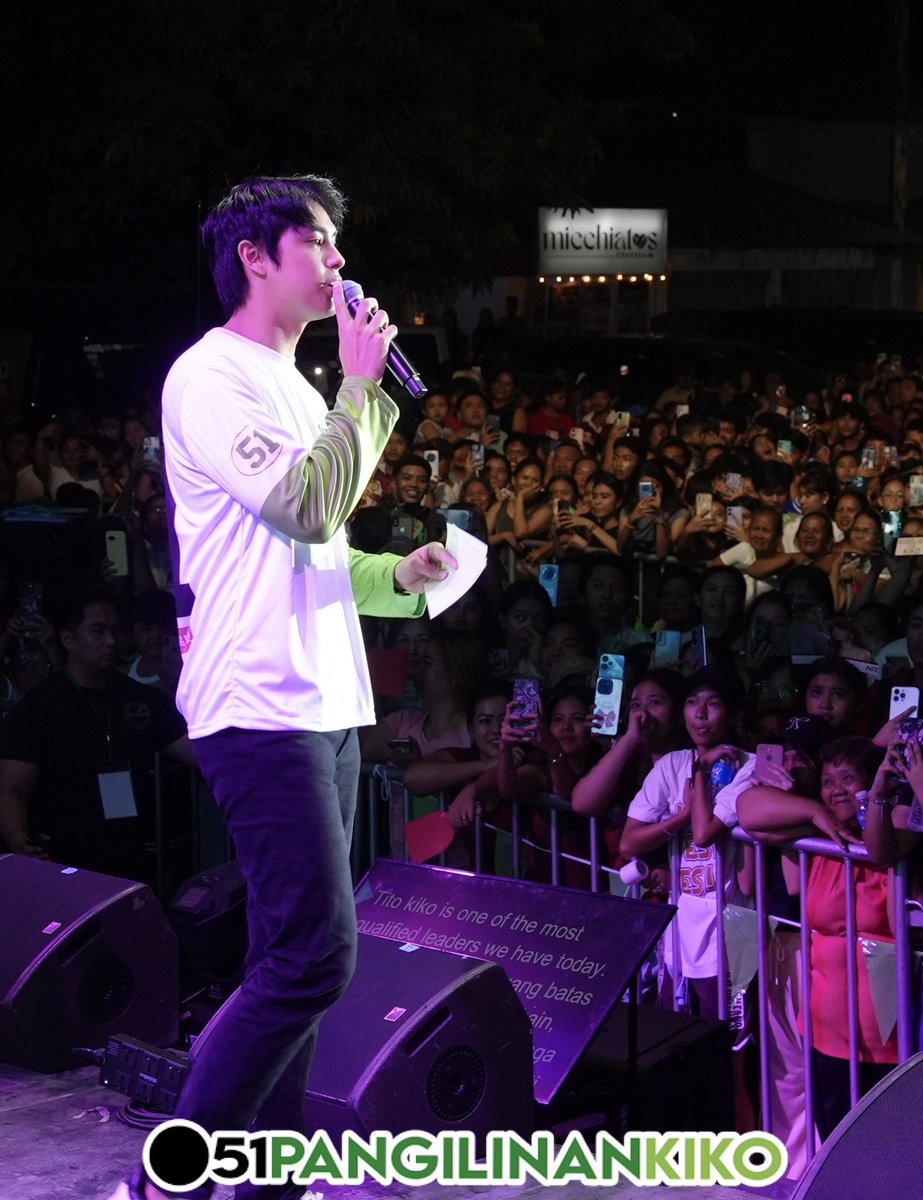kikopangilinan's tweet photo. Dakal a salamat, Donny Pangilinan, para sa mainit na suporta at talento sa #KikoNasaPusoNgPampanga rally! 💚

Nakakagalak makita ang mga kabataan tulad ni Donny na buong pusong nakikiisa sa ating panawagan para sa tapat at totoong pamamahala. Sa tulong ninyo, at ng bawat Pilipinong naninindigan para sa pagbabago, mas tumitibay ang paniniwala nating posible ang mas maayos na kinabukasan para sa ating mga magsasaka, mangingisda, at bawat pamilyang Pilipino. 🇵🇭

#TapatAtTotoo
#KikoSaSenado2025 
#51PangilinanKiko