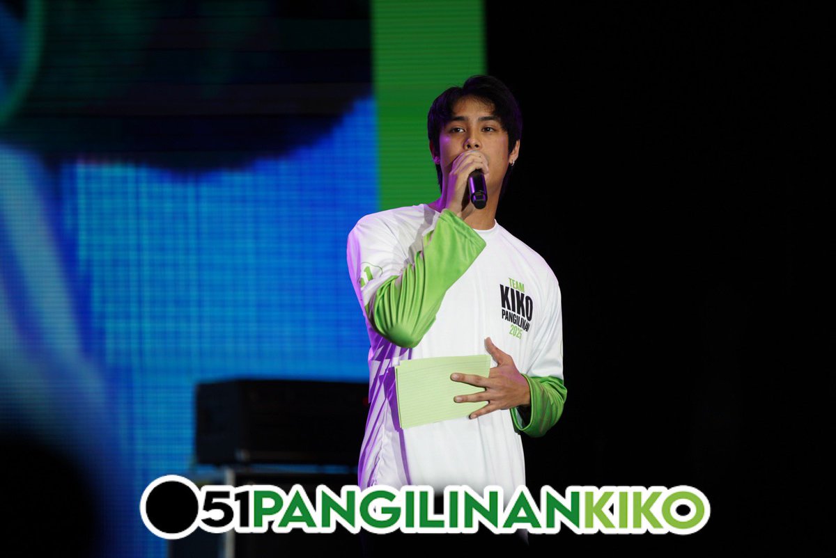 kikopangilinan's tweet photo. Dakal a salamat, Donny Pangilinan, para sa mainit na suporta at talento sa #KikoNasaPusoNgPampanga rally! 💚

Nakakagalak makita ang mga kabataan tulad ni Donny na buong pusong nakikiisa sa ating panawagan para sa tapat at totoong pamamahala. Sa tulong ninyo, at ng bawat Pilipinong naninindigan para sa pagbabago, mas tumitibay ang paniniwala nating posible ang mas maayos na kinabukasan para sa ating mga magsasaka, mangingisda, at bawat pamilyang Pilipino. 🇵🇭

#TapatAtTotoo
#KikoSaSenado2025 
#51PangilinanKiko
