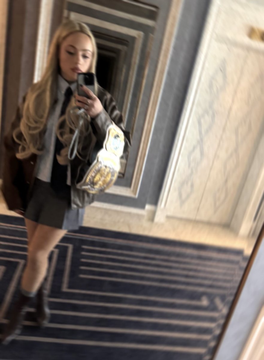 LivvyOfRavenge's tweet photo. Standing on business https://t.co/nk4GOqtPY0
