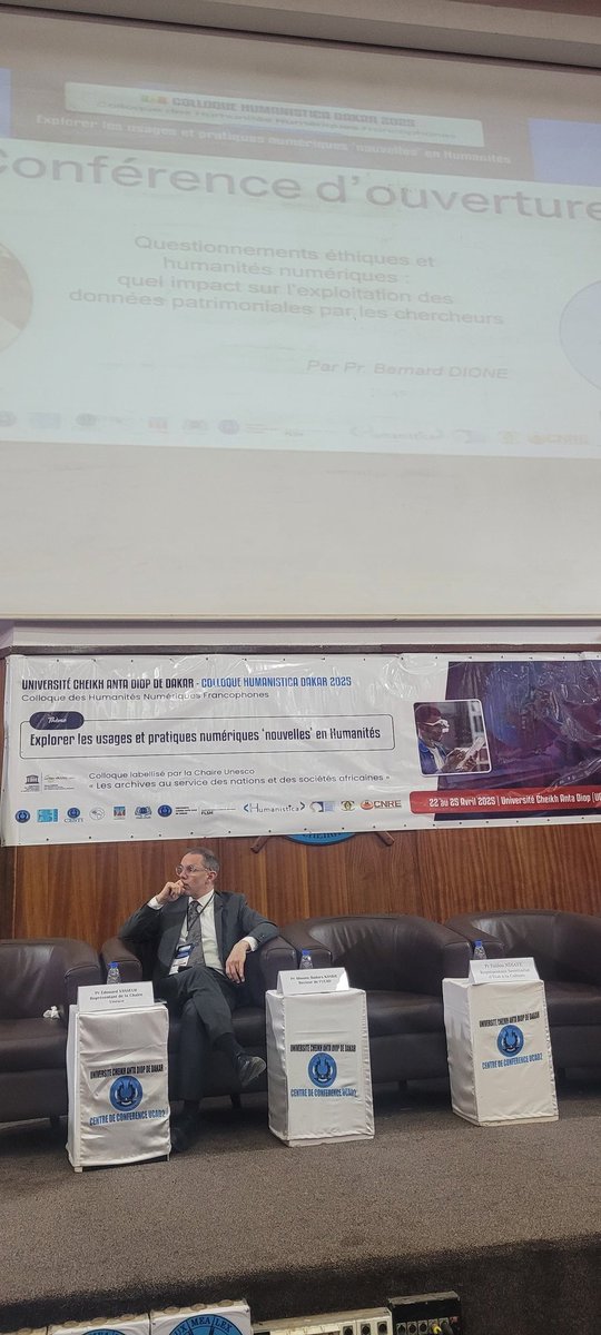 Humanistica (@humanisticadh) on Twitter photo Première conférence du colloque #Humanistica2025 par le Pr. Bernard Dione de l'<a href="/UCAD_Senegal/">Université Cheikh Anta Diop de Dakar</a> sur les "Questionnements éthiques et humanités numériques : quel impact sur l'exploitation des données patrimoniales par les chercheurs" ; modérée par Edouard Vasseur, <a href="/Ecoledeschartes/">École des chartes | PSL</a> Première conférence du colloque #Humanistica2025 par le Pr. Bernard Dione de l'<a href="/UCAD_Senegal/">Université Cheikh Anta Diop de Dakar</a> sur les "Questionnements éthiques et humanités numériques : quel impact sur l'exploitation des données patrimoniales par les chercheurs" ; modérée par Edouard Vasseur, <a href="/Ecoledeschartes/">École des chartes | PSL</a>