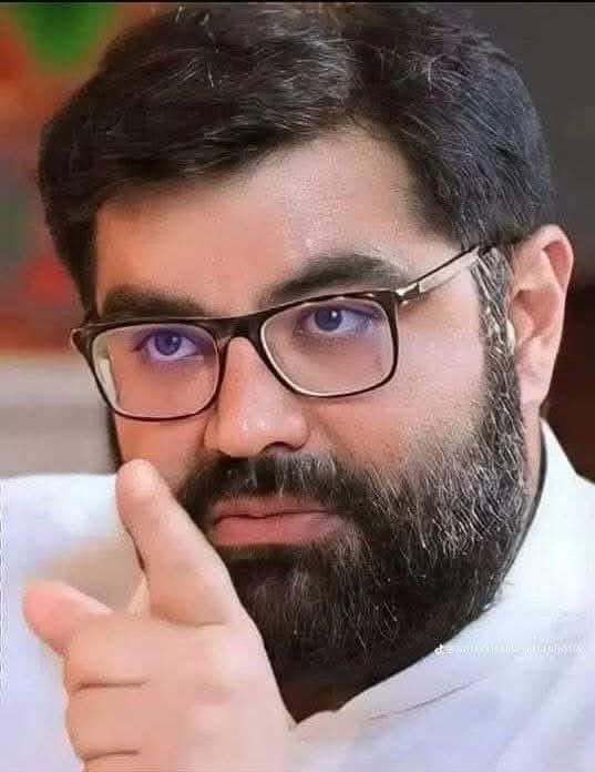 مائنز اینڈ منرلز پختون قوم اور بلوچ قوم کے ہیں، اگر مسلم لیگ ن اور پی ٹی آئی مل کر فوج کی خدمت کرنا چاہتی ہے تو بخوشی کرے، ہم اس کے خلاف پتھر کی طرح کھڑے رہیں گے۔
ایمل ولی خان مرکزی صدر اے این پی
پوسٹ ٹرائیبل نیوز نیٹ ورک