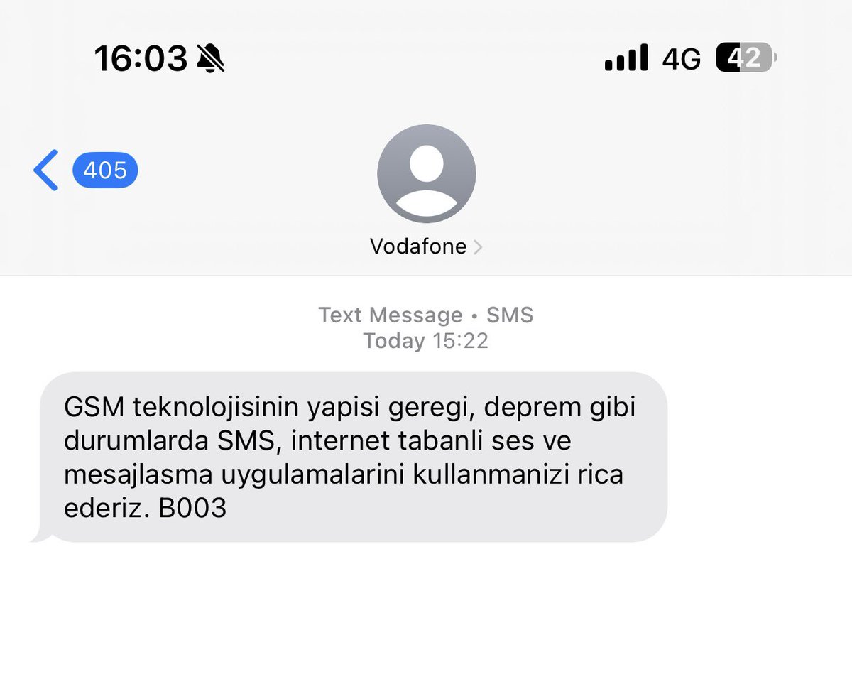 bir şey rica etmeyin mümkünse. şu mesajı atma yüzsüzlüğüne kadar gereken hizmeti tam verseniz ya. kaç saat ulaşamadık sesini duymak istediklerimize. evet, deprem korkusu da politiktir.