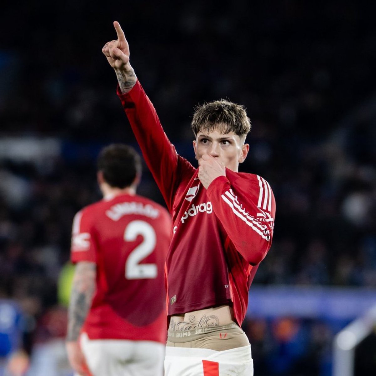 thomasalencr's tweet photo. 🚨🚨 | O Manchester United está disposto a negociar Alejandro Garnacho para ajudar a financiar a contratação de Matheus Cunha nesta janela de transferências.

Informação do @alex_crook. https://t.co/4yAsp4pfaV
