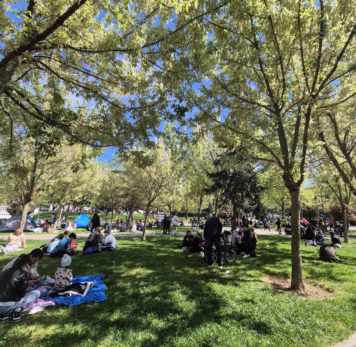 Halkımız Gezi Parkı’na sığındı. Gezi’de düşene, dövüşüne bin selam.