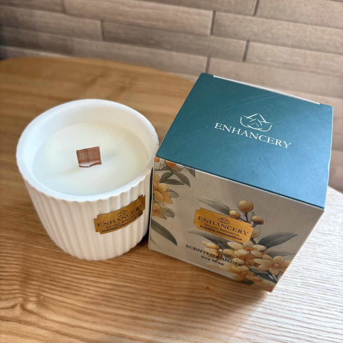 stak0604's tweet image. コエタスのモニターキャンペーンでENHANCERY ウッドウィックアロマキャンドル　ゴールデンキンモクセイをいただきました。焚火のような音もします。
#コエタス #PR 
#ENHANCERY #アロマキャンドル #アロマランプ #ウッドウィックアロマキャンドル #ウッドウィックキャンドル #おうち時間 #リラックス