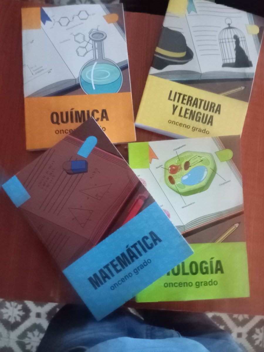 Con lallegada de nuevos ejemplares a #EducaciónCiroRedondo con vista al Perfeccionamiento de los distintos niveles educativos selebramos el  Día Internacional del Libro y la protección de la propiedad intelectual por medio del derecho de autor. #MaestroPorSiempre #CubaMined