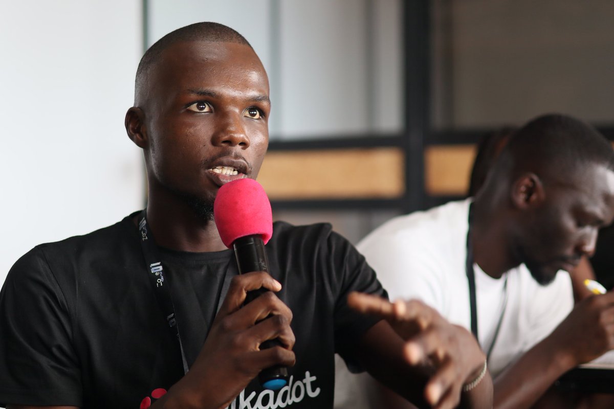 Today’s session with <a href="/otisky06/">OO</a> is more than just a talk — it’s a two-way exchange.

Builders, fullstack devs, and creatives from <a href="/Zone01Kisumu/">Zone01 Kisumu</a> are actively contributing, asking tough questions, and sharing ideas.

#UXUIwithAfricanCharacteristics