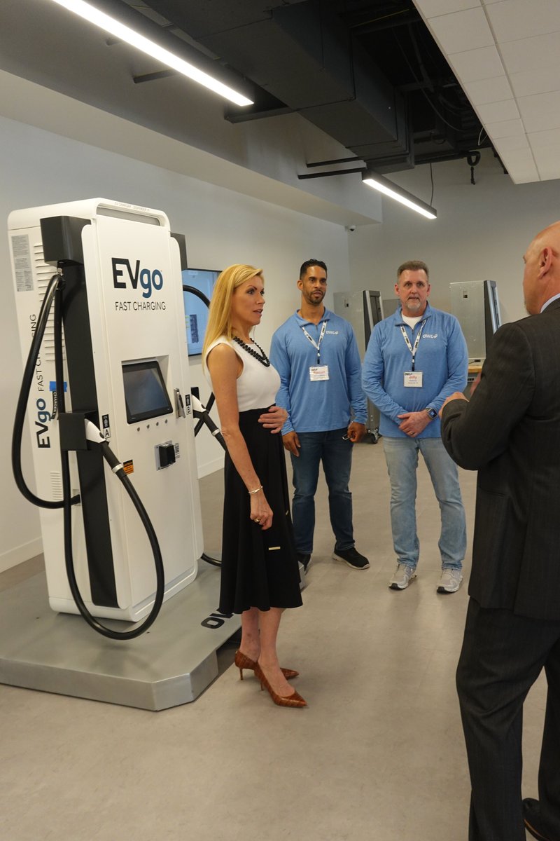 We had the honor of hosting #Texas Congresswoman <a href="/RepBethVanDuyne/">Congresswoman Beth Van Duyne</a> at our Technical Operations and Training Center in collaboration with <a href="/evgonetwork/">EVgo Fast Charging Network</a>. Our center offers cutting-edge training in EV charging infrastructure technology to bring more Americans in the workforce!🚗⚡🦉
