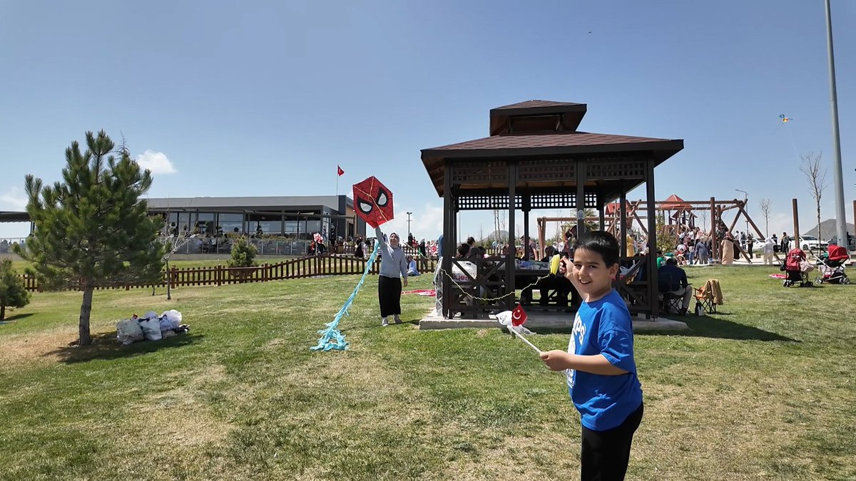 Uçurtmalarımızı Gazze’nin Çocuklarının Özgürlüğüne Uçurduk
