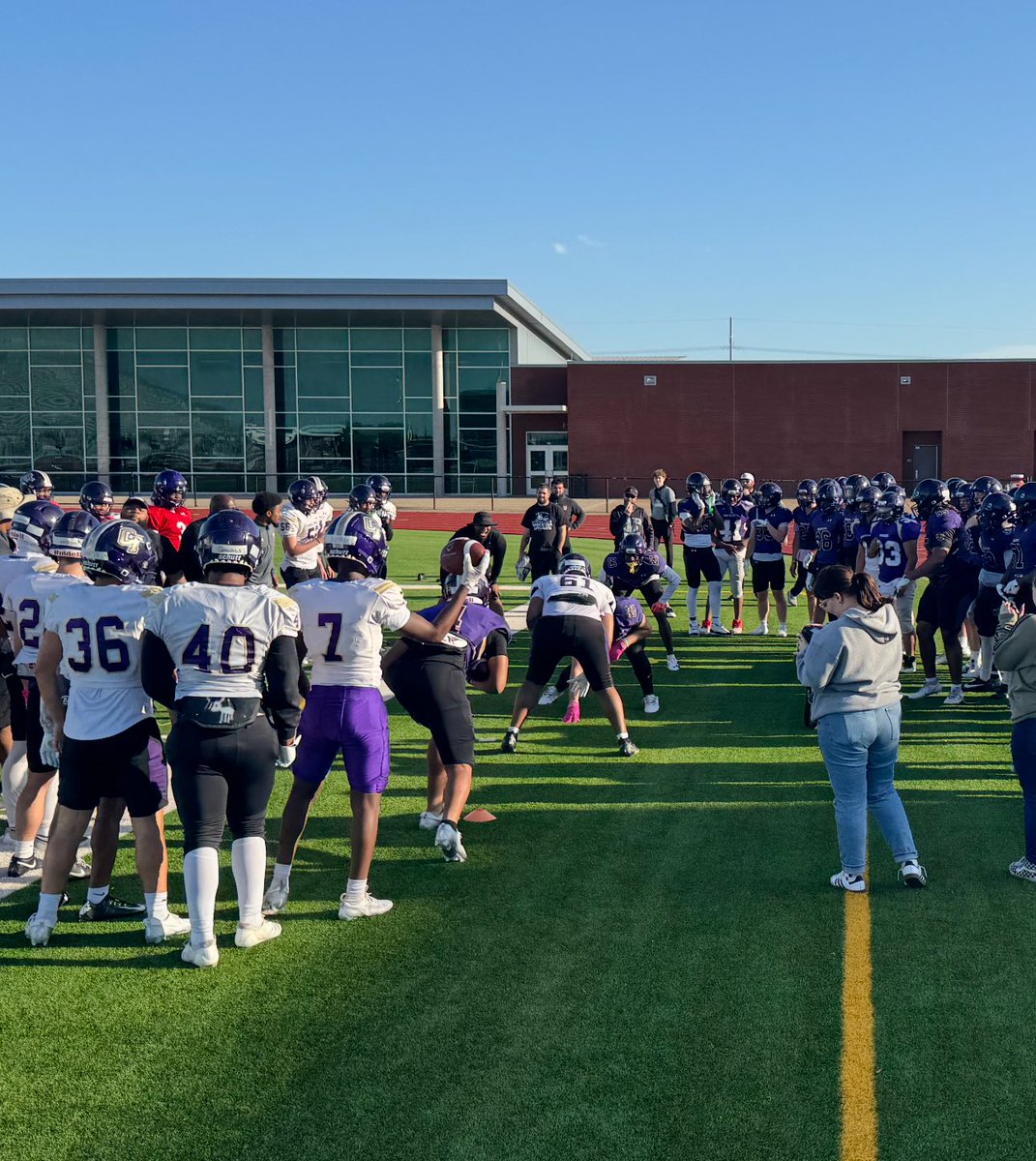 abendschan's tweet photo. 7 on 7 doesn’t prepare you for this! LETS GO! @CTHS_RangersFB https://t.co/P6tNPuVVuJ