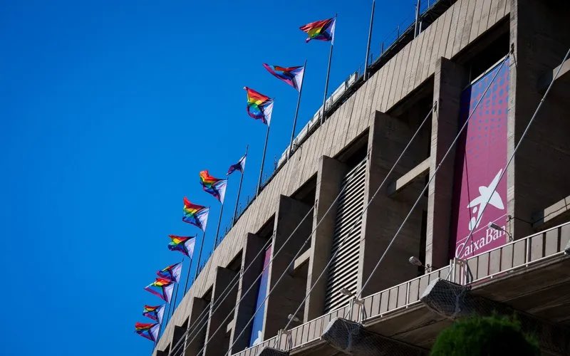 Molt ràpid: Si això t’incomoda, el Barça no és el teu club, i no t’hi volem.

Muy rápido: Si esto te incomoda, el Barça no es tu club, y no te queremos aquí.

Real quick: If this is uncomfortable for you, Barça is not your club, and we don’t want you here.