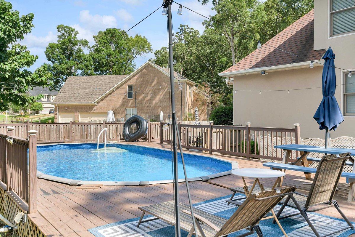 🔥🔥Woodsprings Estates🔥🔥

📍2315 Autumn Dr. Jonesboro, Ar.📍

💰$324,900💰

✨Highlights of this Great Home:✨

🎯 3 Bedrooms | 2.5 Baths

🎯 2,541 Square Feet

🎯 Vaulted Ceilings  

🎯 Gas Fireplace

🎯 Formal Dining  

🎯 Above Ground Pool

🎯 Privacy Fenced Back Yard

Call