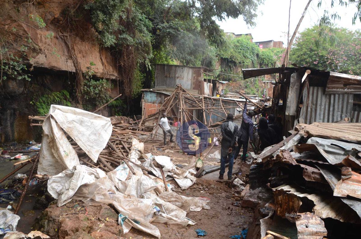 Remains of rock debris that crashed onto a house during heavy rainfall, killing a mother and her two children in Mathare Area 4A. Residents have begun tearing down houses constructed along the sewer line
 📸Douglas Okiddy