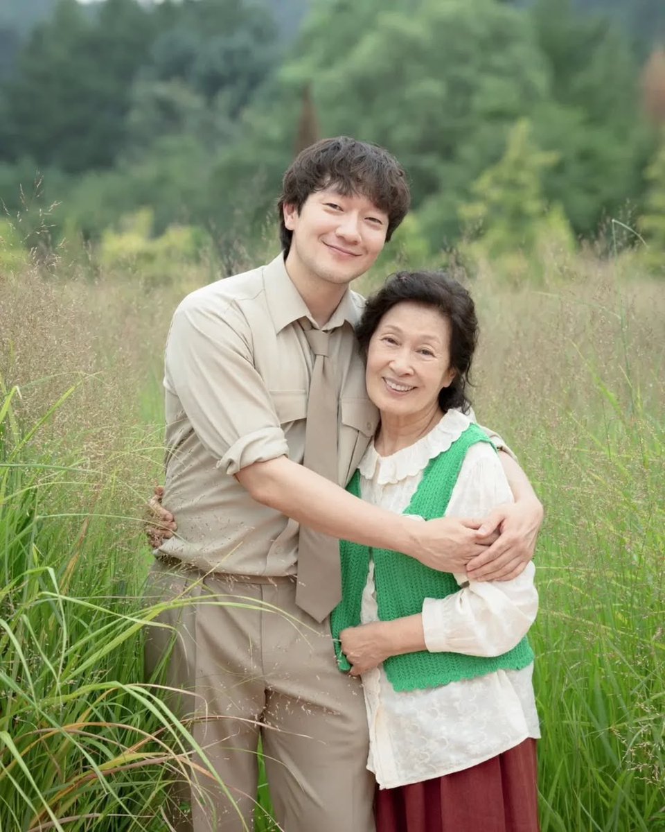 JTBC "천국보다 아름다운" 
오늘밤 10시 40분 시작합니다

#MoreBeautifulThanHeaven