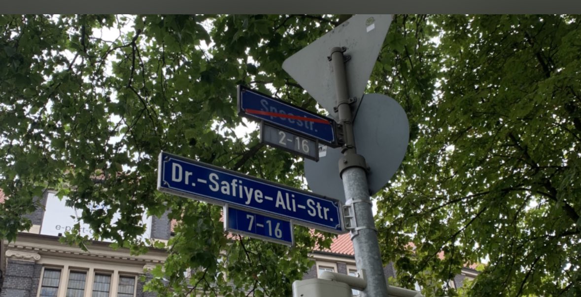 78_cenk's tweet photo. Dortmund https://t.co/ieyhD3ymqK