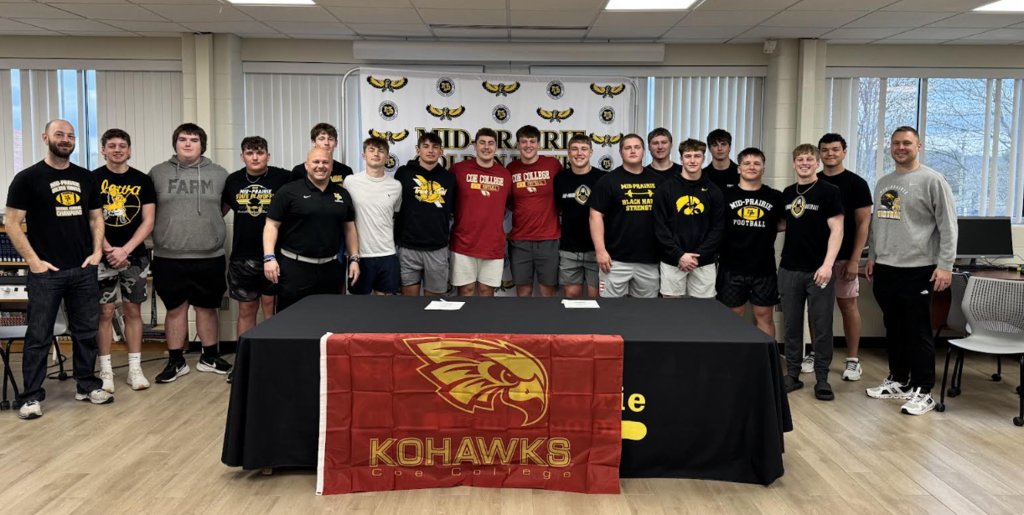 Congrats to MP seniors Landon Kos and Conner Wiles for signing to play football at Coe College next year!