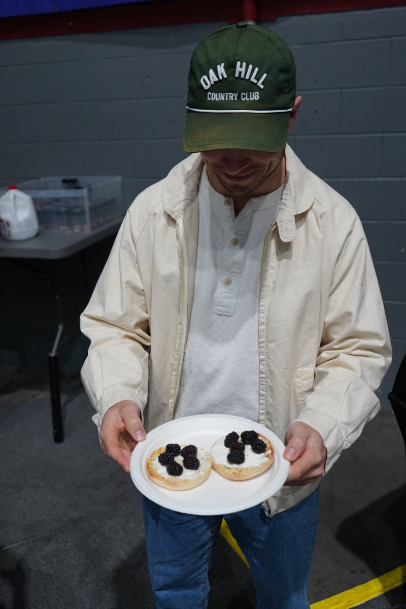 Breakfast...The most important meal of the day, no matter what it is. 🍴 

As usual, a thanks <a href="/Farmhouse_Table/">Farmhouse Table</a> providing food this morning!