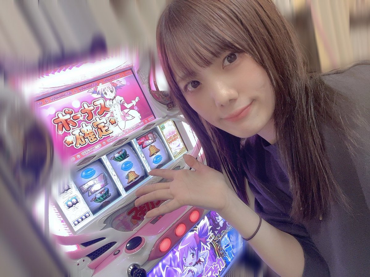 マダガスカル産ベキリーブルーガーネット（カラーチェンジ