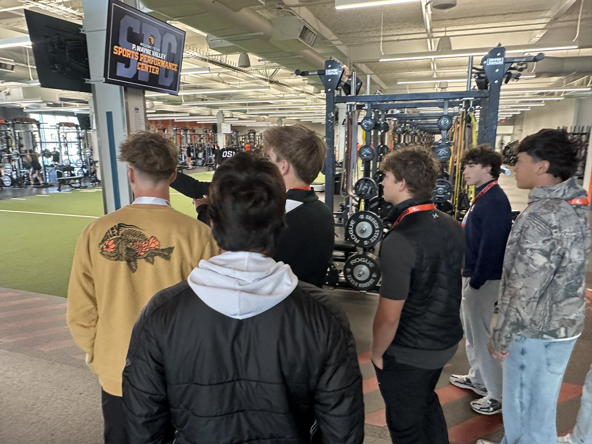 Gametime Recruiting & Consulting (@gametimerc) on Twitter photo 🏈 <a href="/GametimeRC/">Gametime Recruiting & Consulting</a> Oregon College Tour 🏈
Our 3rd stop was <a href="/BeaverFootball/">Oregon State Football</a> and another great visit. The young men had a great time with <a href="/JRMoala/">Coach JR Moala</a> and staff. Thank you to everyone for your awesome hospitality. It was great to see my guy <a href="/CoachPickOC/">Coach Ray Pickering</a> and my 2 former coaches: 🏈 <a href="/GametimeRC/">Gametime Recruiting & Consulting</a> Oregon College Tour 🏈
Our 3rd stop was <a href="/BeaverFootball/">Oregon State Football</a> and another great visit. The young men had a great time with <a href="/JRMoala/">Coach JR Moala</a> and staff. Thank you to everyone for your awesome hospitality. It was great to see my guy <a href="/CoachPickOC/">Coach Ray Pickering</a> and my 2 former coaches:
