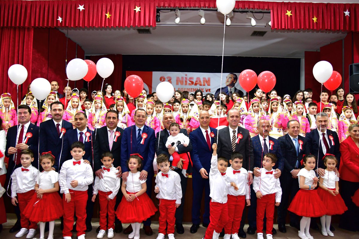 “23 Nisan Ulusal Egemenlik ve Çocuk Bayramımız Kutlu Olsun".
Türk Milleti'nin  bağımsızlığını ve milli egemenliğimizi temsil eden TBMM'nin açılışını gerçeklestiren Gazi M. Kemal Atatürk başta olmak üzere tüm şehit ve gazilerimizi saygı, minnet ve şükranla anıyorum.