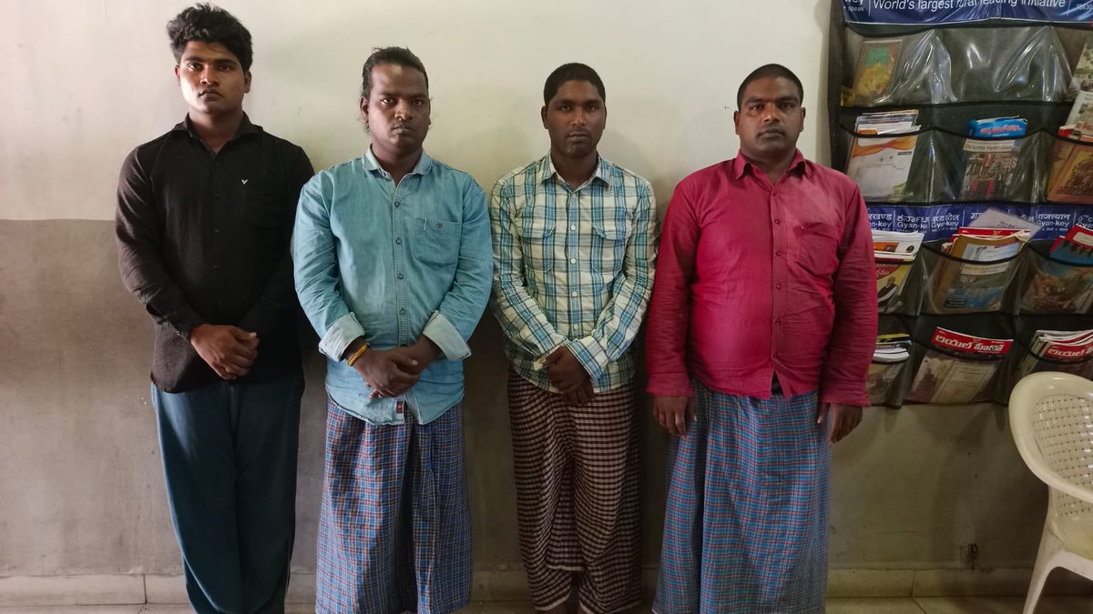 KgudaSho's tweet photo. Individuals posing as hijras were engaging in illegal collections and intimidating the public during auspicious events at homes. They were taken into custody, interrogated, and subsequently bound over before the Kapra Tahsildar. https://t.co/dCvfACe5m5