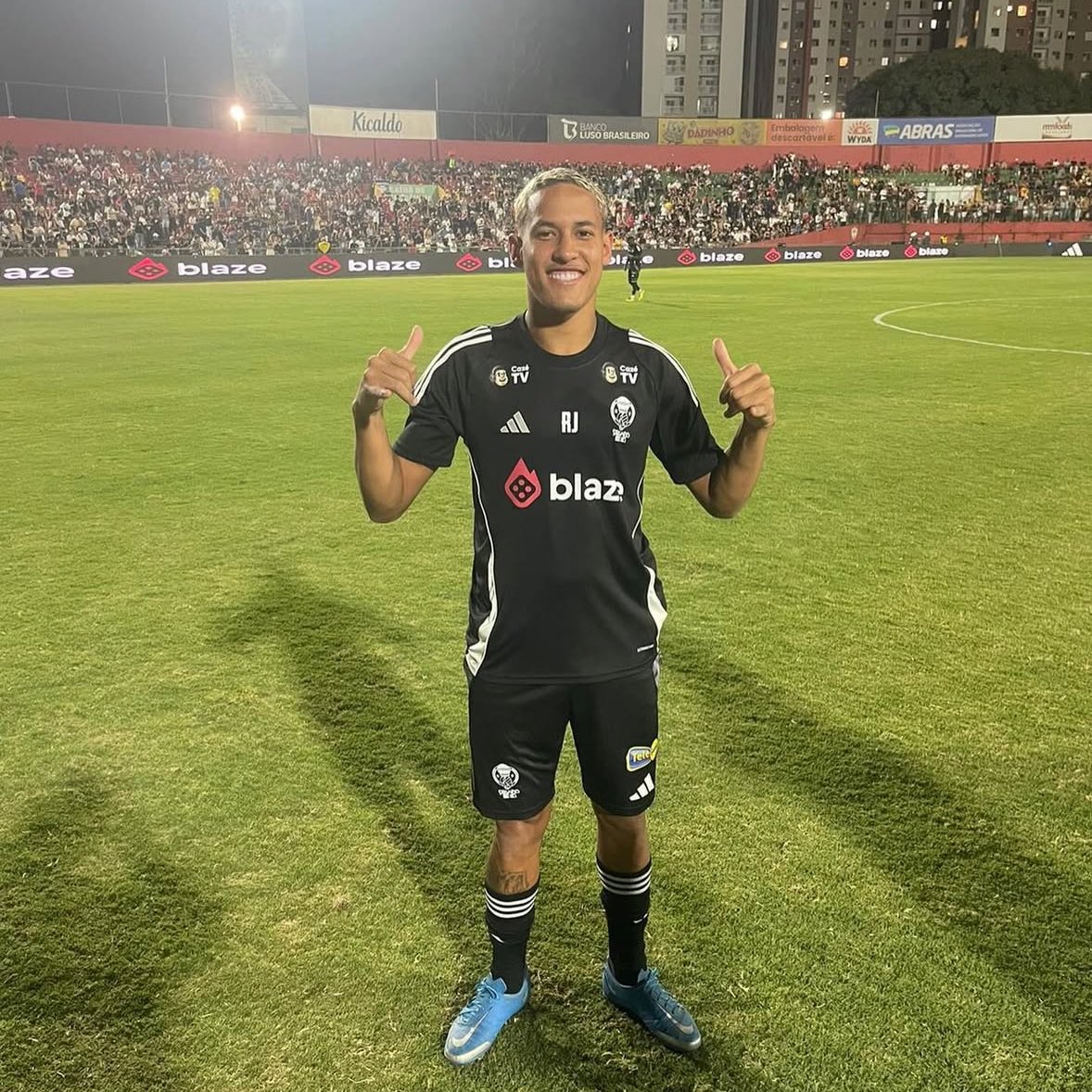 📰KingsLeague Brazil 👑 🇧🇷

🗞️<a href="/HenryFreitas14_/">Henry Freitas KLBR</a>

🃏Lucas Caroço et Mateusinho sont les nouveaux Wildcards de 
La célèbre Team brésilienne de la Kings League les : <a href="/LOUDSportsClub/">LOUD SPORTS CLUB</a> 💚💚! 

#KingsLeagueBrazil
 #LOUDSportsClub #KingsLeague
