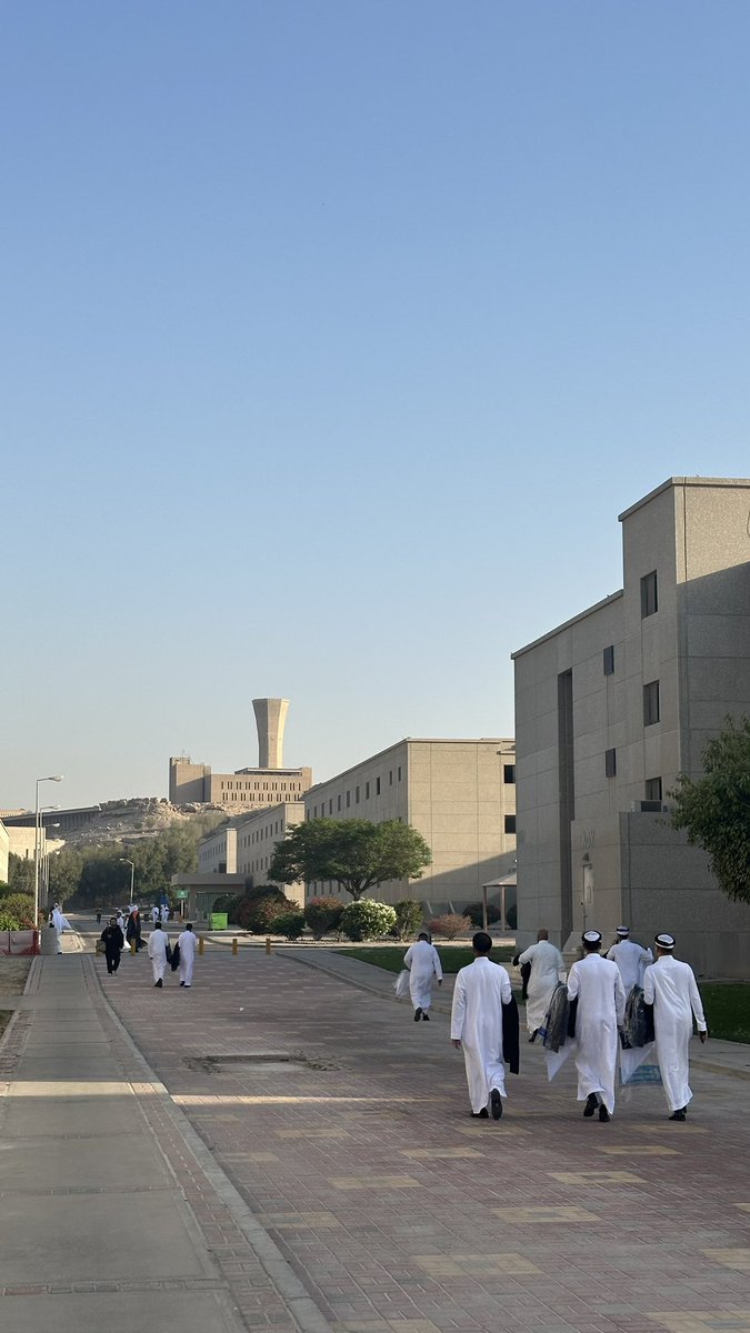 خمس سنين على نفس الدرب..🎓