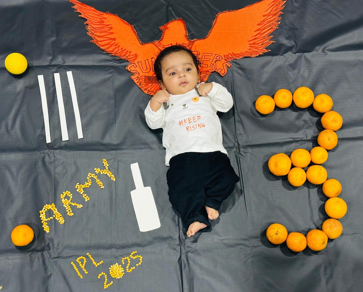 shivayacham's tweet photo. @SunRisers 

Our cute little orange army supporter turns 3 months old and wishes all the best!! 🧡 

@srhfansofficial @fanofsrhhyd 

#IPLT20 #SRHvsMI #TATAIPL2025 #OrangeArmy https://t.co/66awk3VgEv