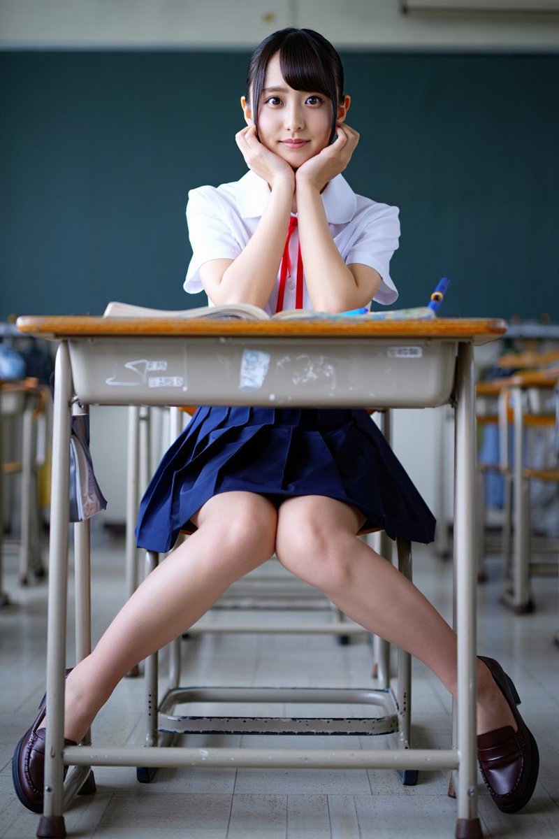 heartrocker33's tweet image. #reveimage #ai
机に座った女子高生のプロンプトをreveに入れてみたの巻①