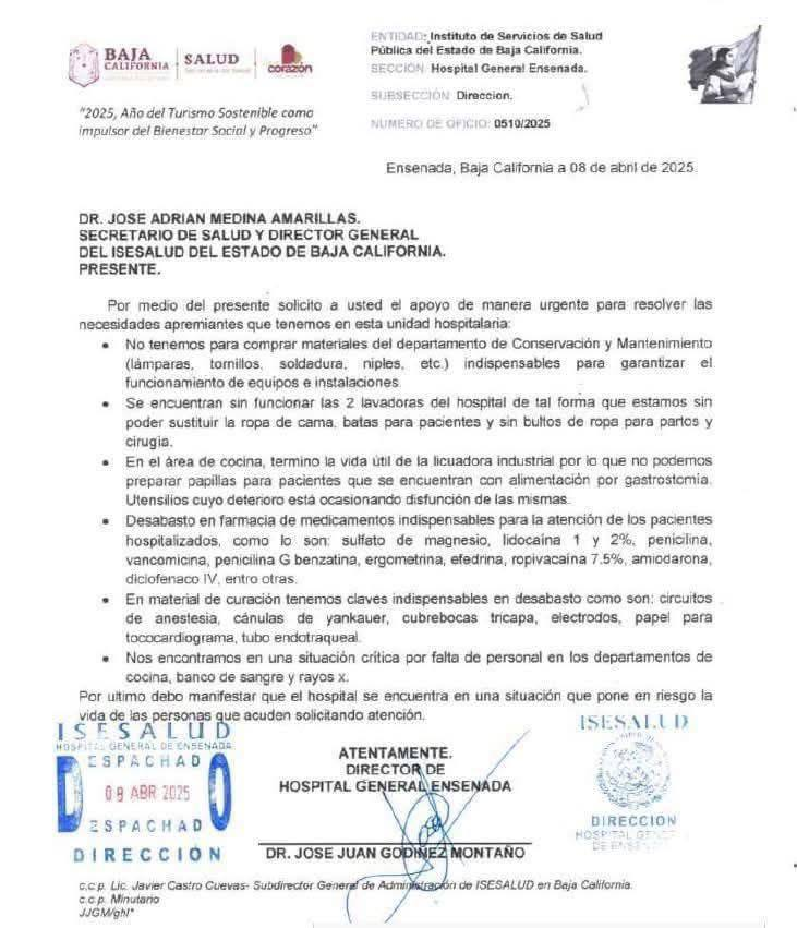 Juan_OrtizMX's tweet photo. 🗳📌 DENUNCIÓ QUE EL HOSPITAL NO TENÍA MEDICINAS… Y LO CORRIERON

José Juan Godínez Montaño fue despedido como director del Hospital General de Ensenada del IMSS-Bienestar. 

Y "casualmente" después de decir que el hospital no tiene lo básico para atender a la gente:

📍Medicinas
📍Insumos de curación
📍Lavandería y cocina descompuestas
📍Falta de personal
📍Equipo médico sin mantenimiento. 

Todo eso lo reportó por escrito el 8 de abril. 

Dijo, textual, que la situación “pone en riesgo la vida de las personas que acuden solicitando atención”.

¿Y qué hicieron desde el IMSS-Bienestar? 
¿Mandaron ayuda? 
¿Solucionaron algo? 

No. Lo cesaron del cargo.

El oficio de destitución llegó el 16 de abril firmado por el coordinador estatal de servicios de salud. 

Le dieron las gracias y le recordaron que haga su entrega-recepción. 

Así como si nada. 
Como si fuera un trámite de oficina. 
Como si no estuvieran jugando con vidas humanas.

Y lo más cínico: dicen que le darán “una nueva encomienda” dentro de la coordinación estatal.

 Como premio de consolación.

¿Qué mensaje se manda?

Si un hospital no tiene con qué operar no importa. Lo que importa es que no lo digas en voz alta.