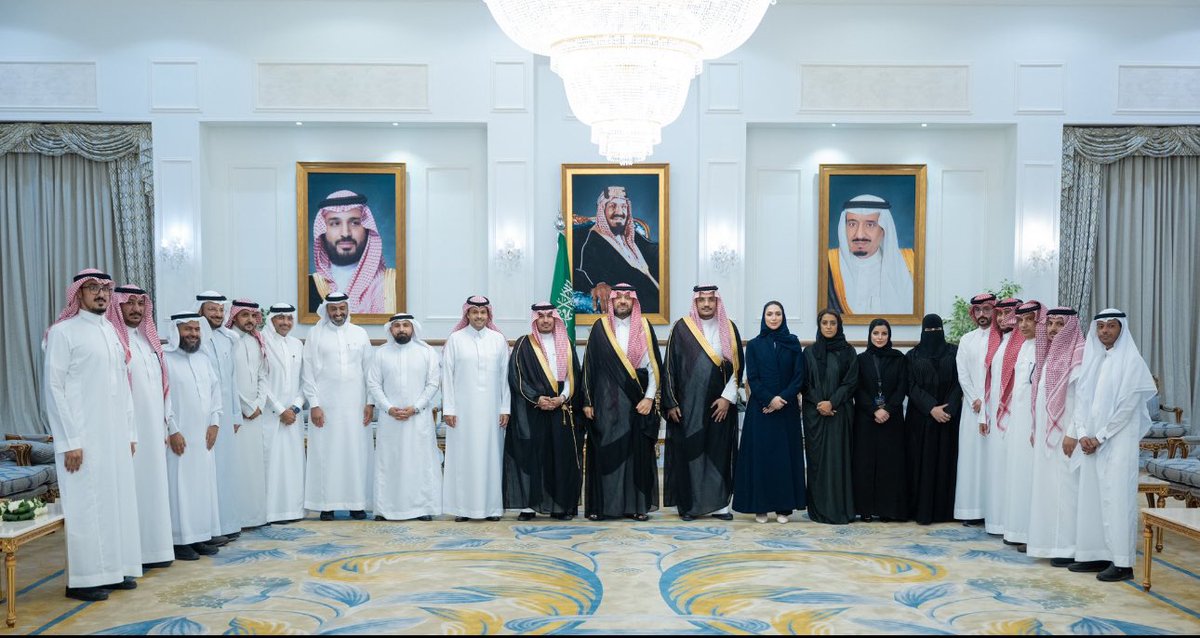 drsaaalih's tweet photo. سعدت بالمشاركة في  #منتدى_قادة_الشمال تحت شعار “تعزيز القيادة وتحقيق التقدم”، حيث كان اللقاء مصدر إلهام وفرصة حقيقية للتبادل المعرفي والارتقاء بالقيادة.
شكراً لكل من أسهم في هذا التنظيم الرائع، ولكل القادة الملهمين الذين كانوا جزءاً من هذا الحدث المميز.
شكر خاص ❤️إدارة شركة #معادن على الدعم والثقة.