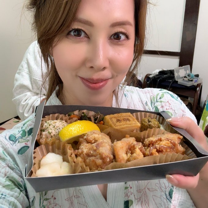 風間　ゆみ - 2 pic. 今日も エロく楽しく気持ちよかった💕 明日は 腰がダメそうだ…… 髪の毛ボッサボサになるほど〇〇〇したからね🤭 https://t.co/h8IXULVB79