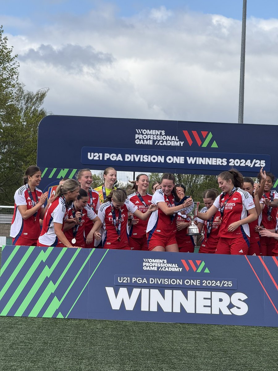 Freya Clothier (@freyaclothier) on Twitter photo Proud of this one! ❤️
Really pleased to see <a href="/integralsportsm/">Integral Sports Management</a> client, Niamh Peacock, captain the Arsenal 21s team to the u21s PGA title! 🏆 Proud of this one! ❤️
Really pleased to see <a href="/integralsportsm/">Integral Sports Management</a> client, Niamh Peacock, captain the Arsenal 21s team to the u21s PGA title! 🏆