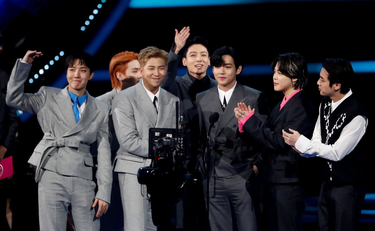 TheePopCore's tweet photo. Fun Fact: BTS is the first and only K-pop Act to win "Artist of the Year" at the American Music Awards. https://t.co/nIfyhCcT70