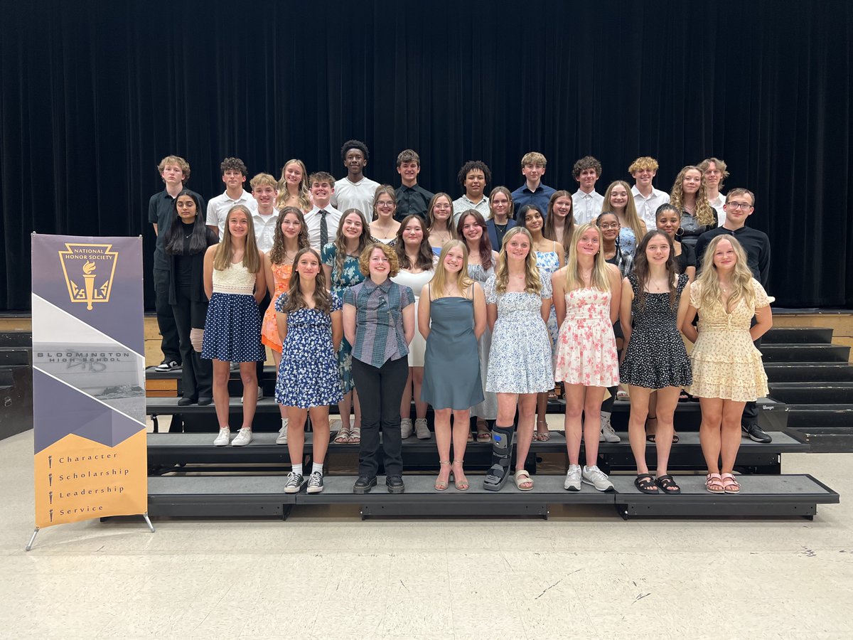 MowZ13's tweet image. Incredible night celebrating our students! 💜💜
Congrats to our new NHS members @BHSPurpleRaiders &amp;amp; to the Junior Health Science Academy grads. Your leadership, passion &amp;amp; purpose inspire us all. Proud to support your journey.
#LevelUp #BHSNHS #HealthScienceAcademy #D87Proud