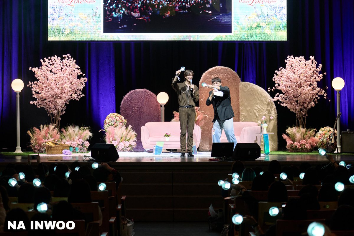 2025 나인우 팬미팅
[Spring, Where Love Begins] in SEOUL 
🌷팬미팅 현장 비하인드 #1🌷

🔗 nainwoo.bstage.in/contents/6808f…

더 많은 사진은 나인우 공식 비스테이지(b.stage)
[Contents]을 통해 확인해주시기 바랍니다. 

#나인우 #NAINWOO #ナイヌ
#Spring_Where_Love_Begins 
#나인우팬미팅 #팬미팅