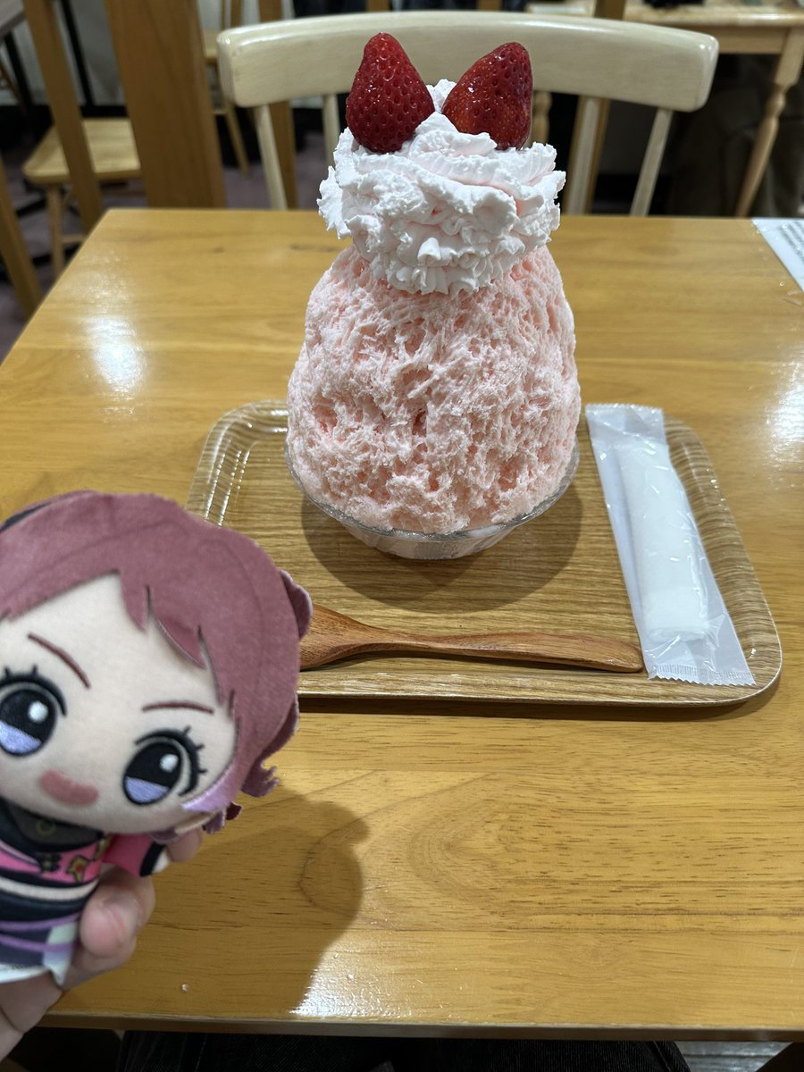 AoSaki_hiro's tweet photo. 広咲季担当プロデューサー、長月あおいお嬢様のお世話係兼プレミアム下僕になりました、安藤べりべりと申します〜
推し活、ぬい活、トレードしていきますー!
学マスや長月さん好きな方と繋がれたらと思ってアカウント作りました！
仲良くしてください！
#学マス
#学マスPさんと繋がりたい 
#長月あおい https://t.co/944EIyvpEF