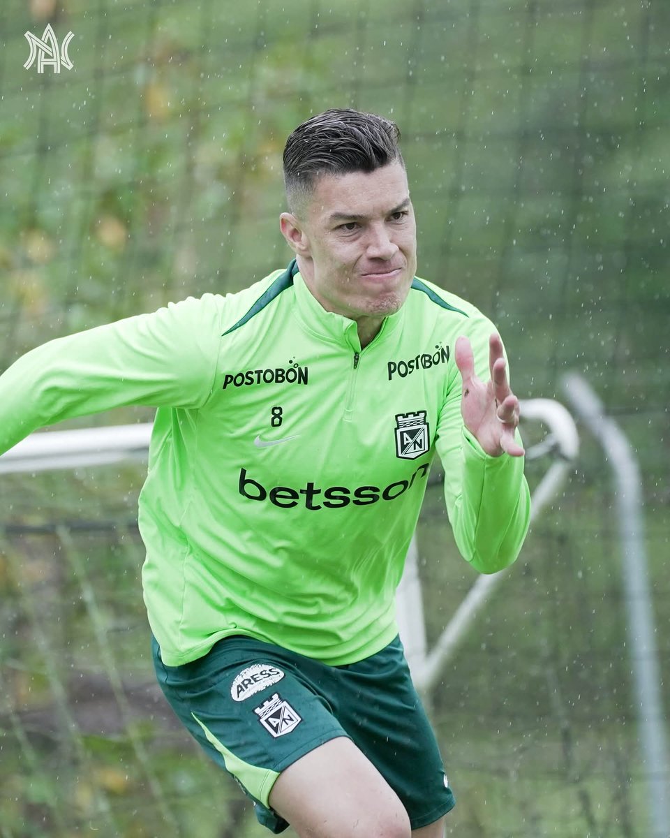 NOTICIAS DEL VERDE (@noticiasdeverde) on Twitter photo ¡DÍA CLAVE 🤯! Hoy Atlético Nacional dejará todo listo para el compromiso ante Esporte Clube Bahia, partido válido por la fecha 3 de la Copa Libertadores. Con la victoria el cuadro verdolaga toma el liderato del grupo 🔥⚽.
📸 <a href="/nacionaloficial/">Atlético Nacional</a> ¡DÍA CLAVE 🤯! Hoy Atlético Nacional dejará todo listo para el compromiso ante Esporte Clube Bahia, partido válido por la fecha 3 de la Copa Libertadores. Con la victoria el cuadro verdolaga toma el liderato del grupo 🔥⚽.
📸 <a href="/nacionaloficial/">Atlético Nacional</a>