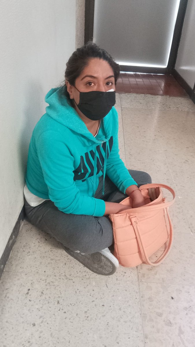 #ReporteCiudadano 🗣️ Derechohabientes del hospital IMSS de La Margarita señalan que hay una mujer con influenza, con presentar fiebre y dificultades para respirar y que lleva más de un día esperando ser atendida.

Le notificaron que se le atenderá pasando las 9 am de hoy, para lo